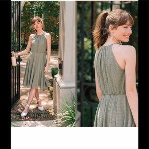 Gal meets glam Leonore Dress Moss color SZ 14